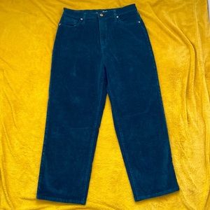 Women’s Universal Thread Green Corduroy Straight Leg Pants